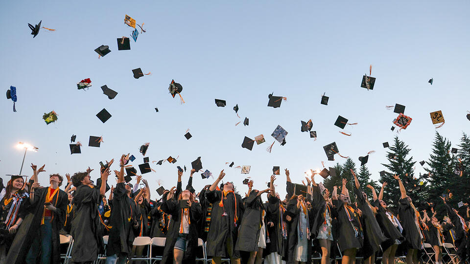 🎓 Salem-Keizer Schools Celebrate Class of 2026 Graduates - NewsBreak