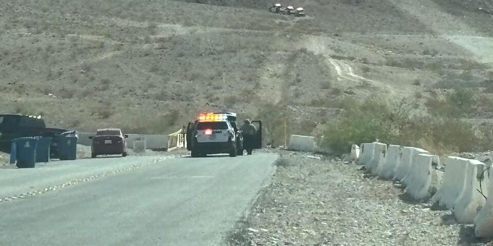 Suspect flees after pointing firearm at passing vehicles near Vegas Valley, Hollywood
