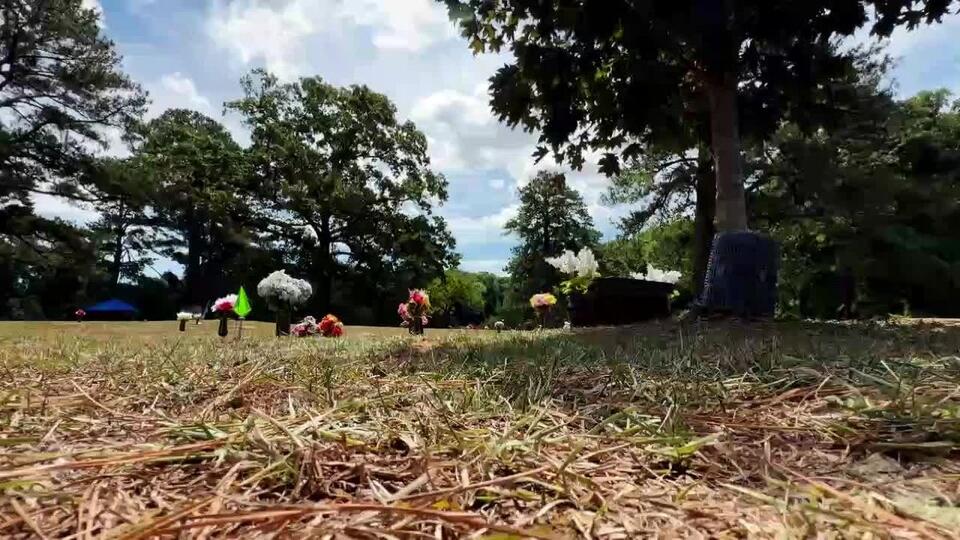 Raleigh cemetery buries someone else in family plot. WRAL Investigates history of complaints
