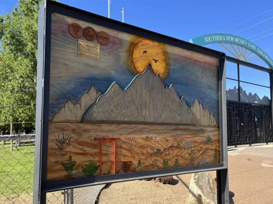 Doña Ana County unveils new sign visitors to the Southern New