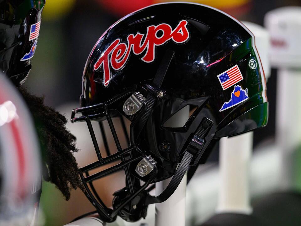 Maryland's botched snap leads to epic call from broadcaster