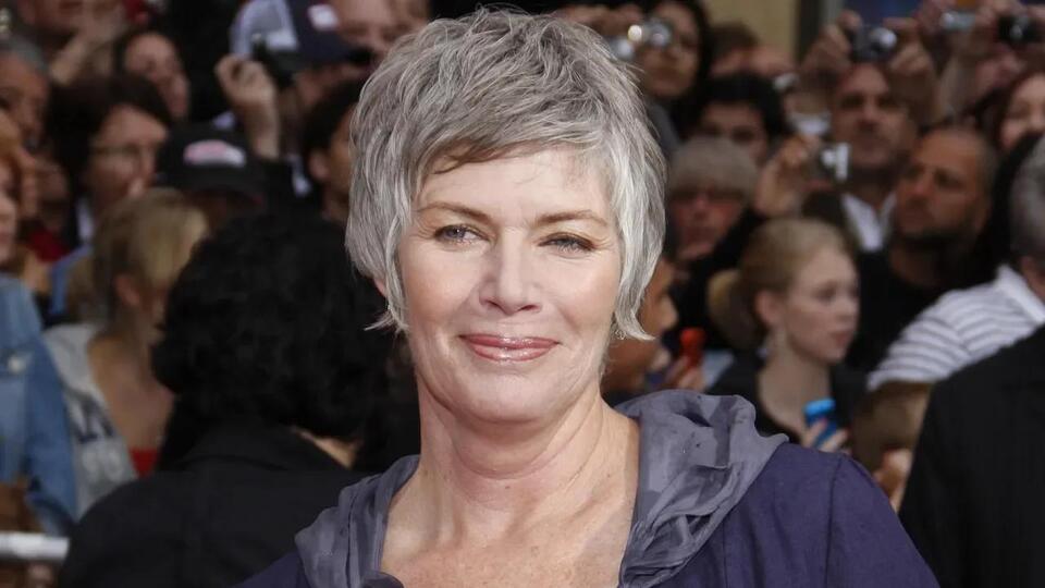 Kelly McGillis shares new insight into Tom Cruise's on-set approach