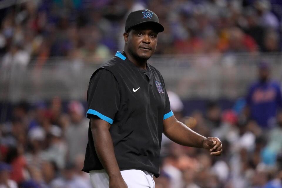 Yankees hire James Rowson as new hitting coach - NewsBreak