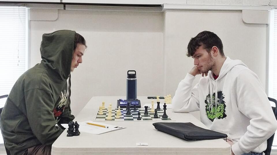 South Coast Chess Players prepare for state competitions playing in the ...