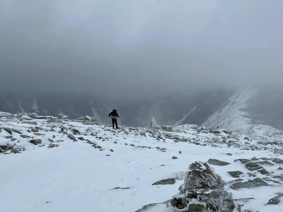 Experienced hiker dies on New Hampshire mountain after hourslong search