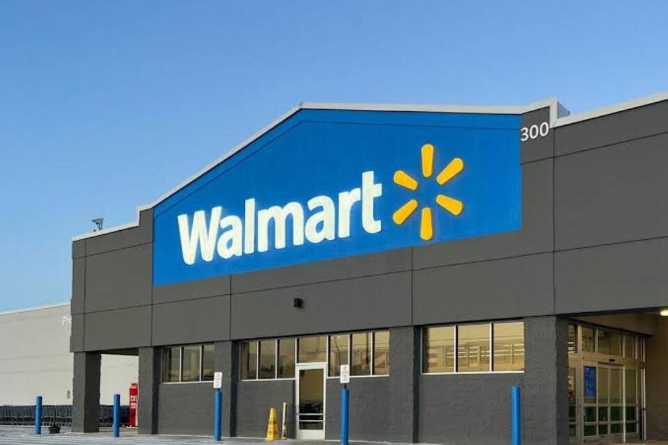 Walmart Purchases Property for New Supercenter