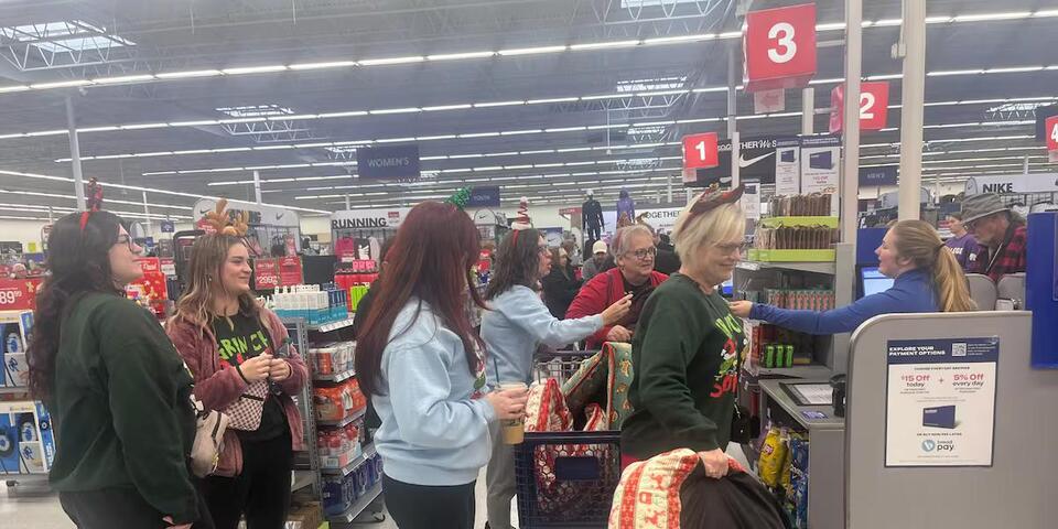 Local shoppers continue Black Friday traditions in-person - NewsBreak