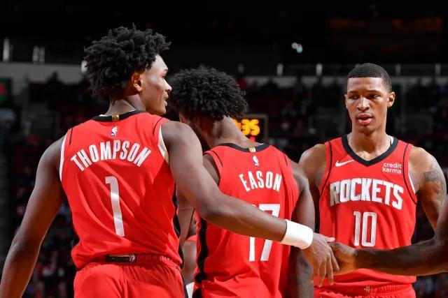 Inside Thompson Brothers’ Impressive NBA Playoff Debut - NewsBreak
