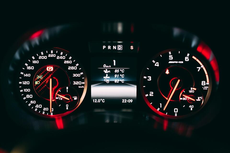 12 Dashboard Warnings Drivers Regret Ignoring - NewsBreak