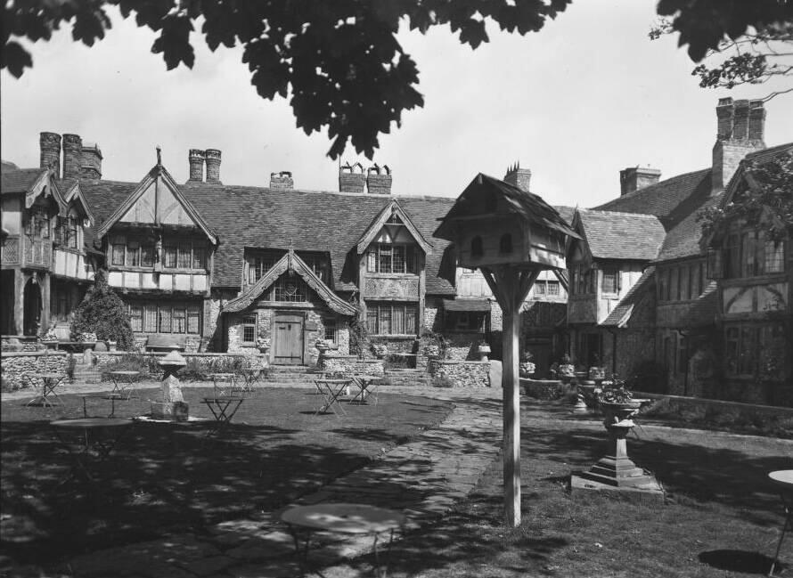 Tudor Close, The Real-Life English Mansion That Helped Inspire Clue ...