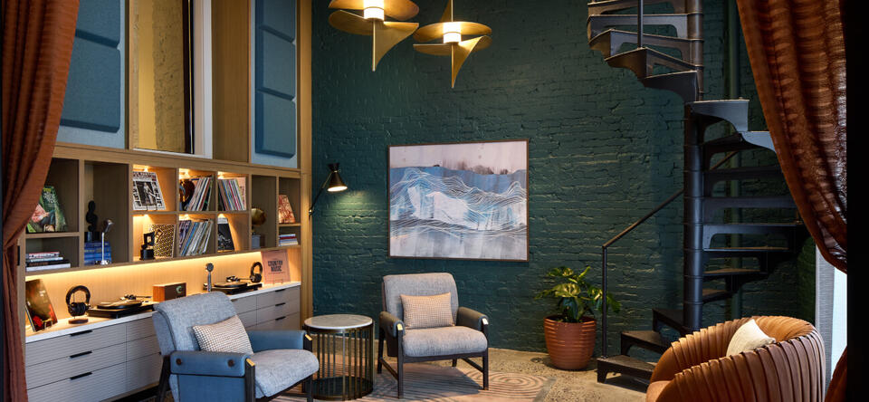 Web Exclusive: The Balladeer Hotel tells Mount Airy, NC’s story through ...