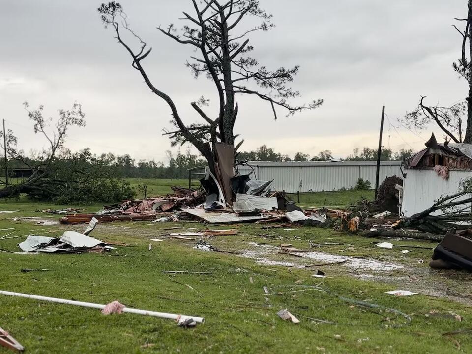 Henagar man takes shelter in chimney during storms