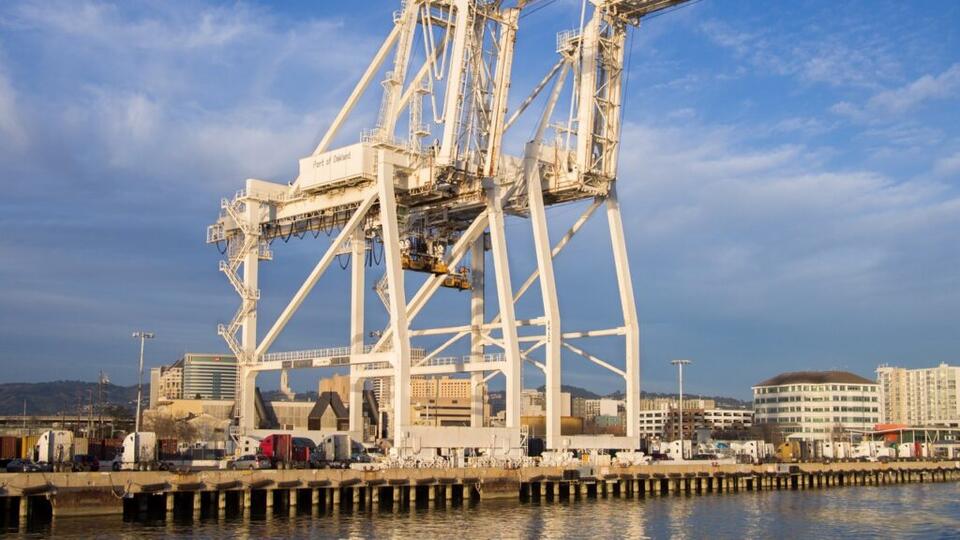 Congress’s budget office now puts net federal customs revenue for ...