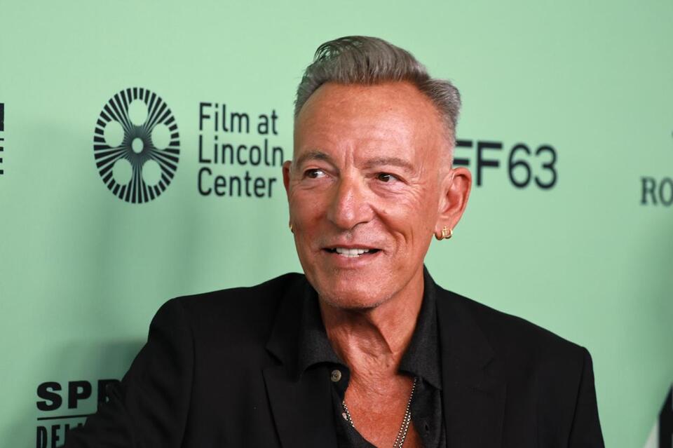 Bruce Springsteen explains why the one time he sang karaoke was