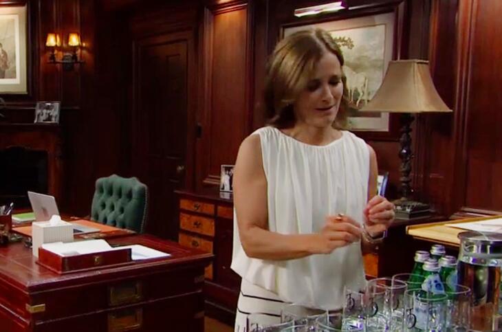 B&B Spoilers: Taylor’s Got Some Competition, Dylan’s Mom Steals Deacon?