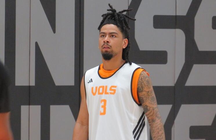 What Rick Barnes Said About Terrence Hill Jr.’s Injury After Tennessee ...