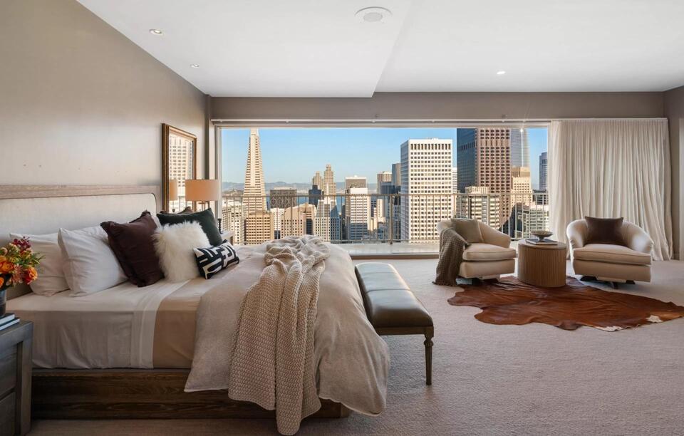 Full-floor Nob Hill ‘fortress of solitude’ with four-bridge views asks ...