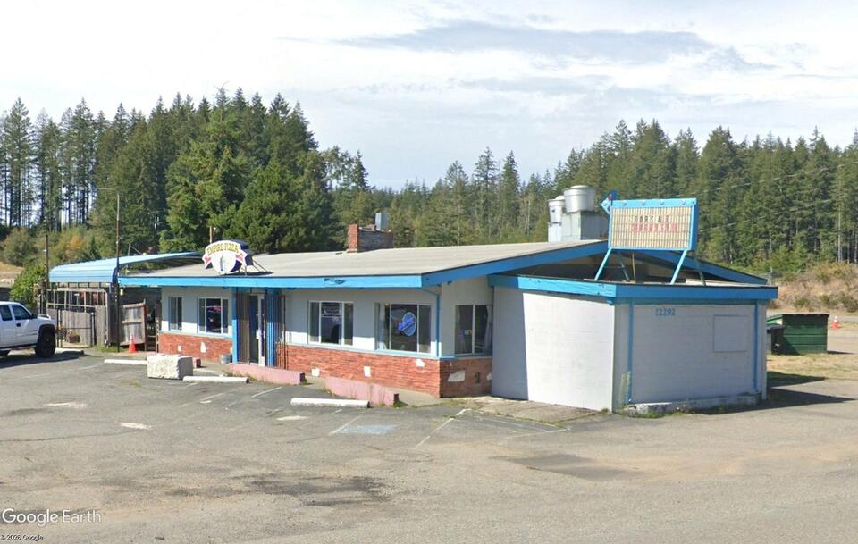 The Bucket Tavern Replacing Empire Pizza in Port Orchard - NewsBreak