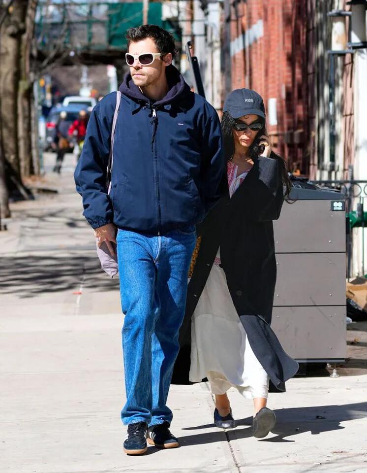 Harry Styles and Zoë Kravitz Twinned in These Unexpectedly Cool Fall ...