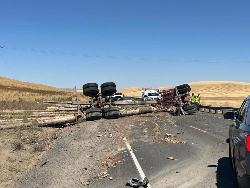 Update: US 12 reopens after log truck rollover south of Waitsburg ...
