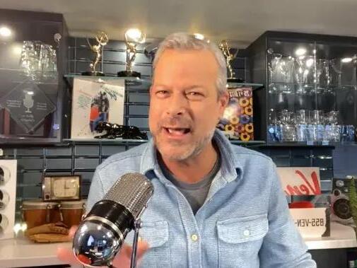 Jason Carr strikes out on his own with new 'Jason Carr Drive' show on