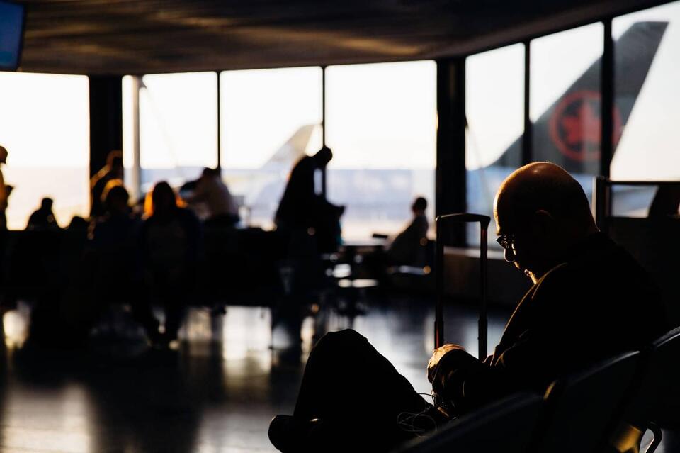 Why Eastbound Flights Can Feel So Brutal: Your Brain Has to Move Its Clock Forward, Not Just Fix Your Sleep