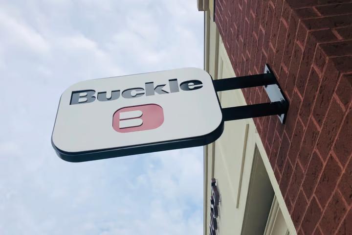 Buckle Says Full-Price Selling Is Strong