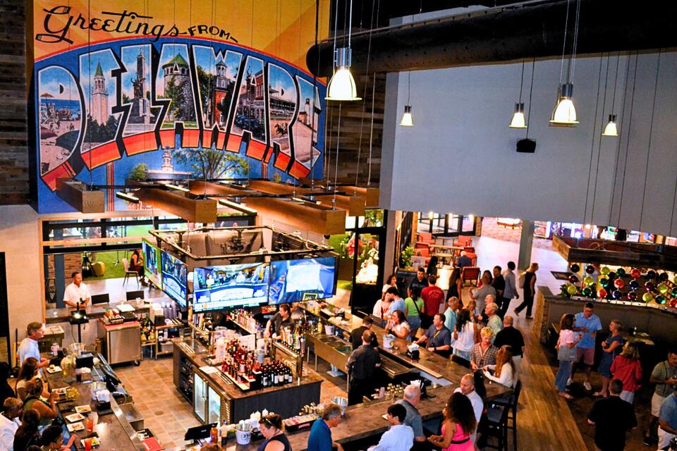 Lefty’s Alley & Eats Brings Food and Fun to Newark