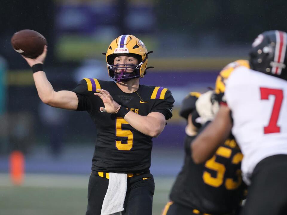 Avon vs. Amherst football Eagles cap off senior night with a dominant win