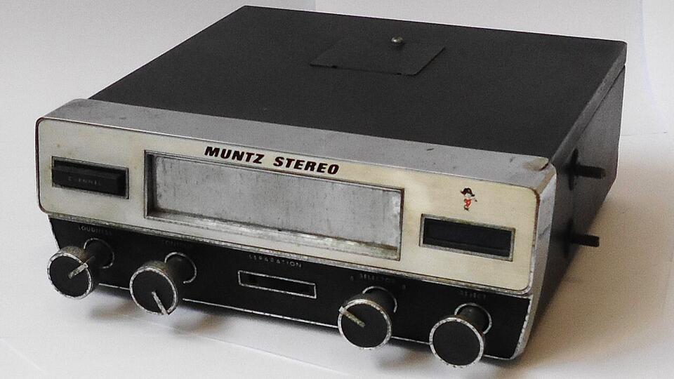 Why did Detroit automakers love 8-track players? - NewsBreak