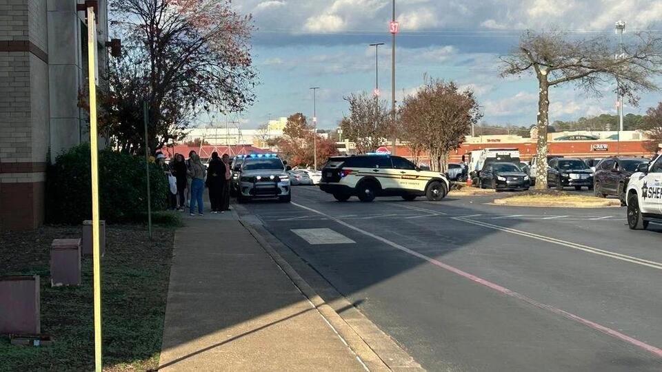 Teen faces charges after firing shots during a fight at Hamilton Place ...