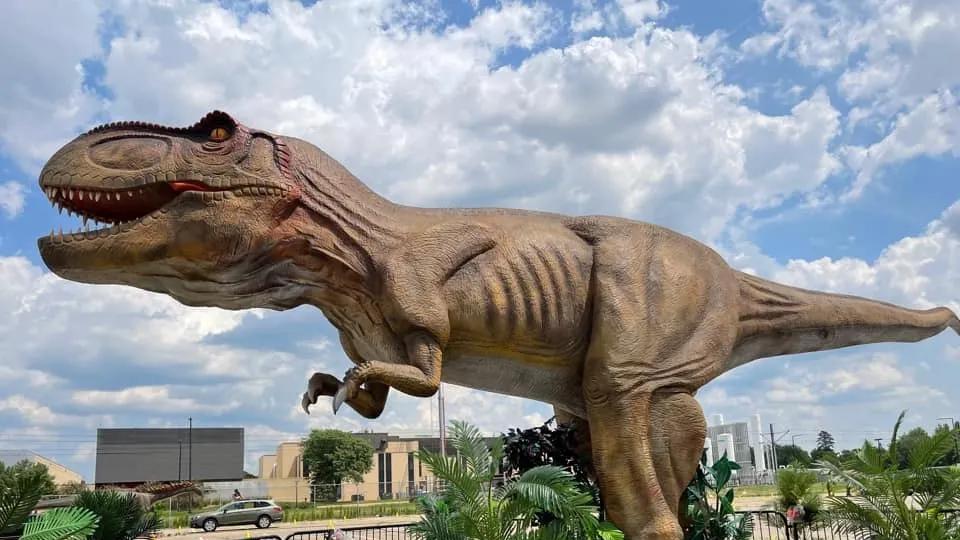 Dinosaur Drive Thru Extends Its Run At Mall Of America Parking Lot