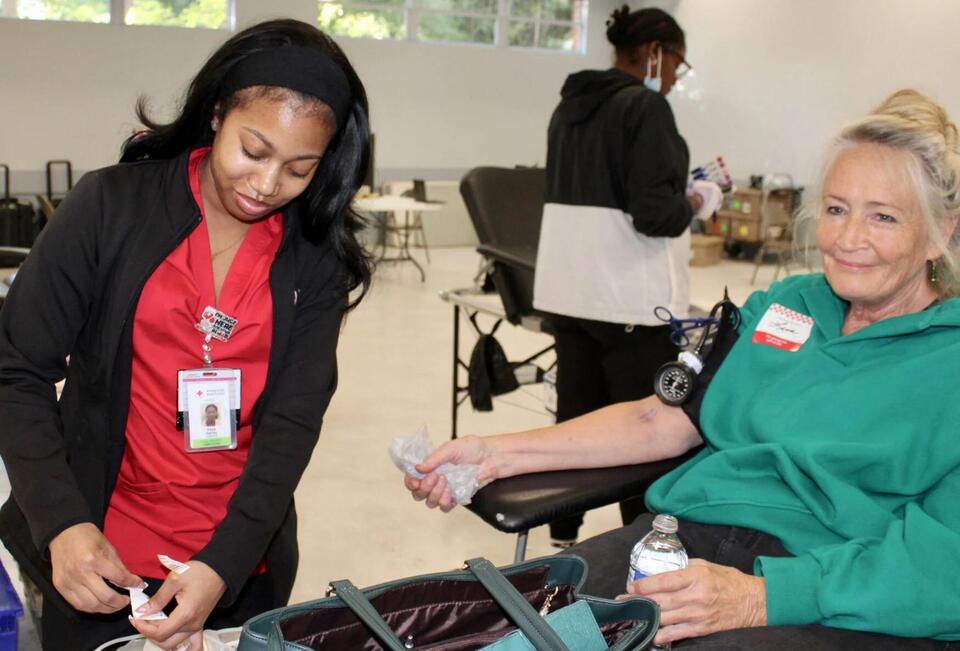 The drive to aid others: Red Cross region leaders honor Knights