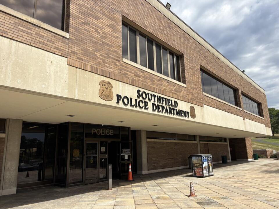 No injuries reported in 7-hour standoff in Southfield