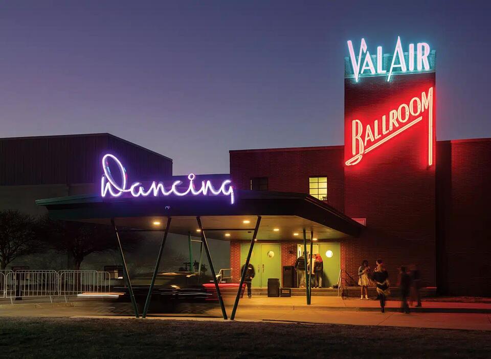 Restoring an icon to its original splendor - NewsBreak