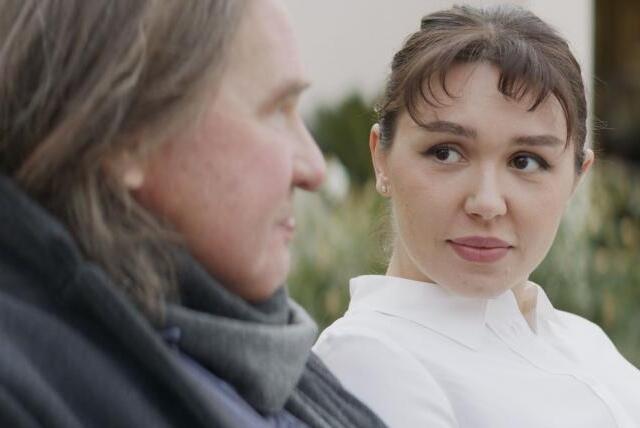 Art imitates life for Val Kilmer, daughter Mercedes, in 'Paydirt ...