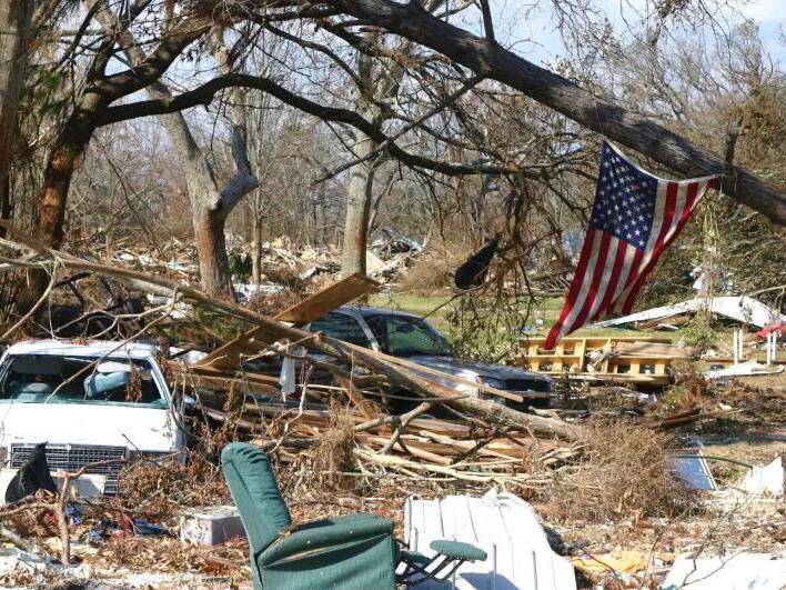 What Was the Largest Hurricane Ever in America? Discover Its Category