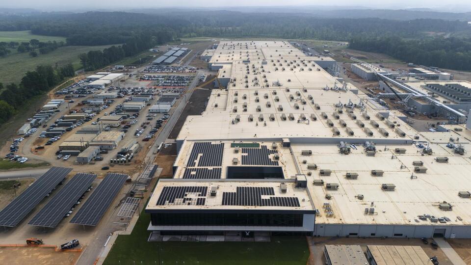 A solar industrial complex is turning Republicans into believers