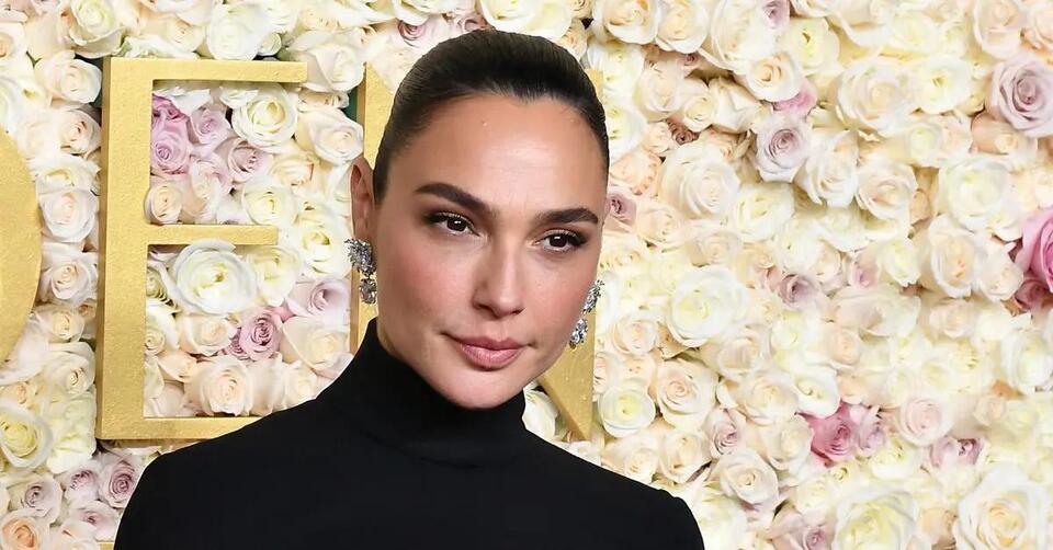 'Wonder Woman' Star Gal Gadot Reveals Why She's Struggling to Bring Up(01)