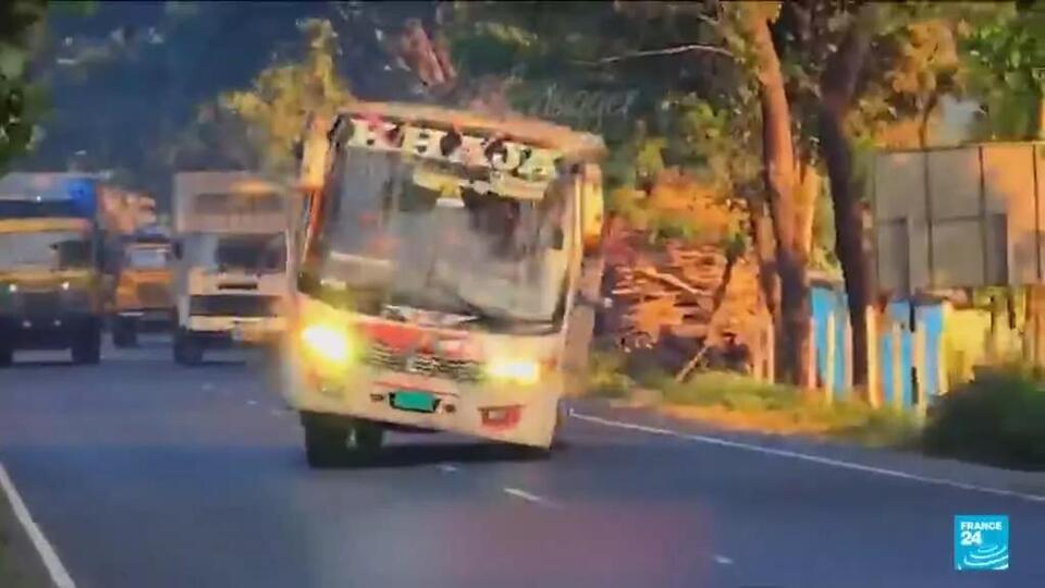 In Bangladesh, bus drivers taking enormous risks to go fast and furious ...