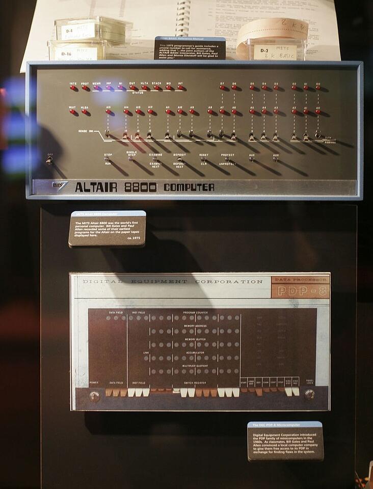 Microsoft's Visitor and History Center Was A Big Deal-Closes - NewsBreak