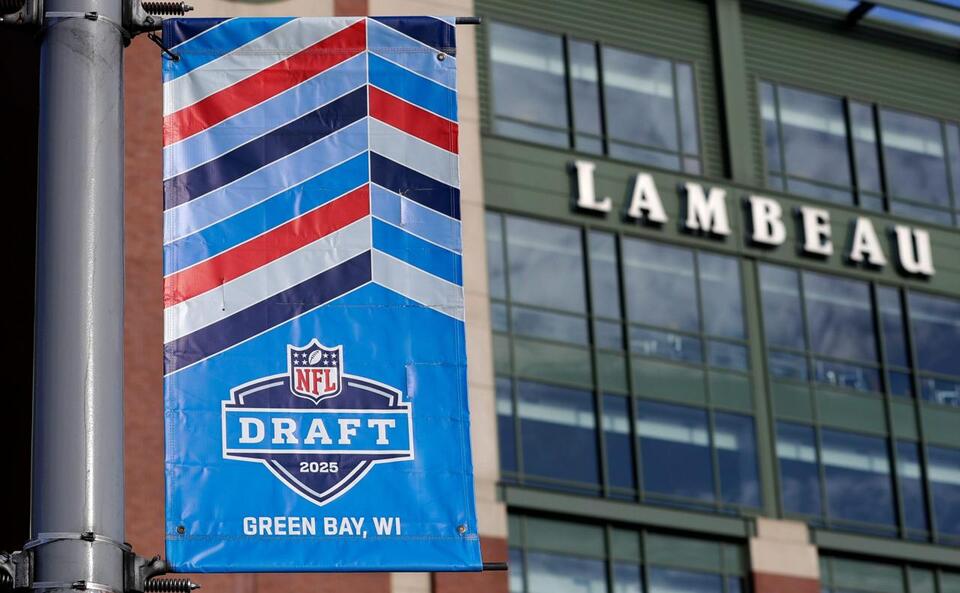 2025 NFL Draft: Full List of ESPN’s Big Name Announcers for Green Bay ...
