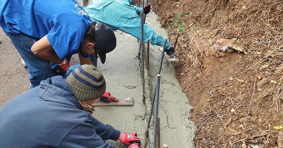 Sonora High students retaining wall project touted as example of how ...