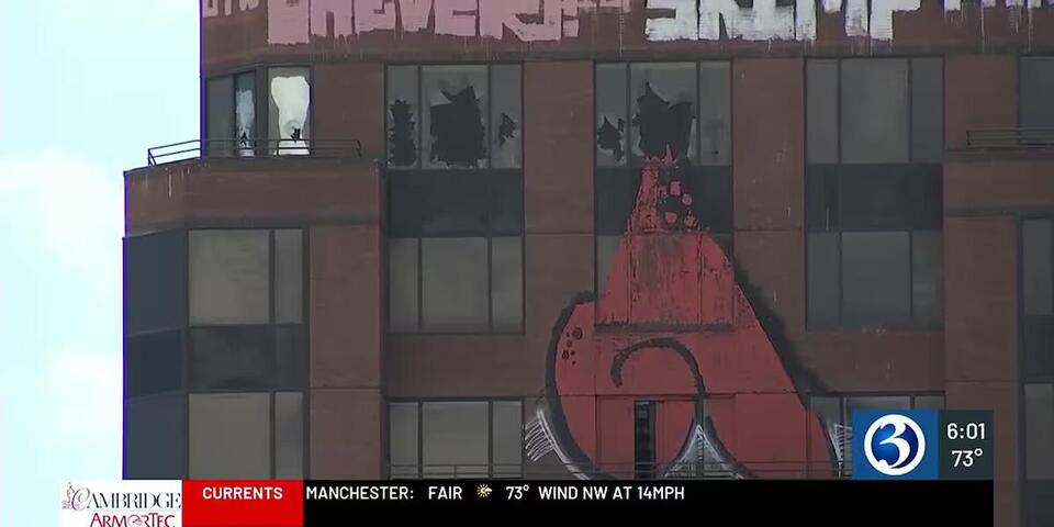 Graffiti being removed from vacant building in Hartford - NewsBreak