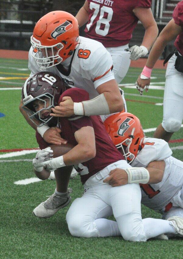 Late FG lifts Garden City over Carey