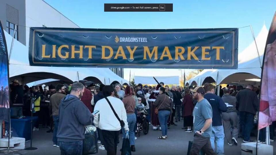 Thousands gather for Dragonsteel's first in-person Light Day Market ...
