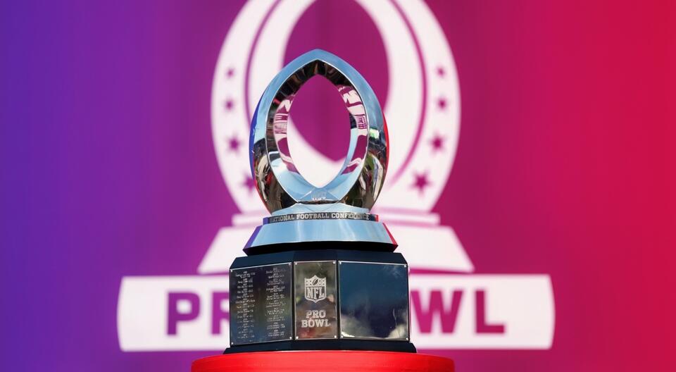 What Is the NFL Pro Bowl? How Players Are Selected (Explained Simply ...