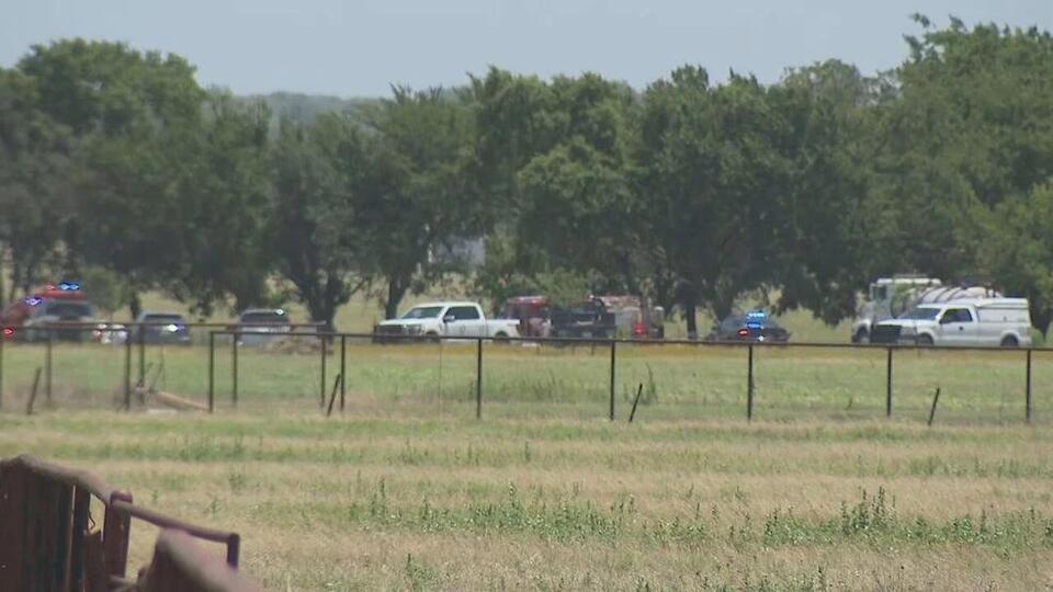 Two killed in plane crash in McClain County - NewsBreak