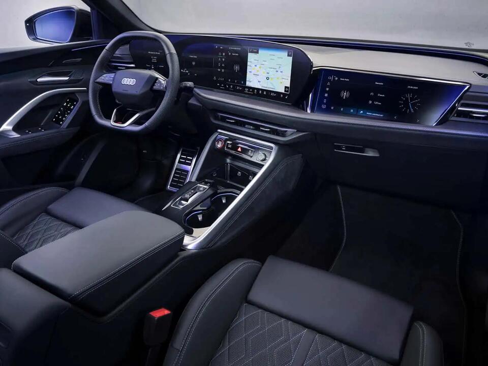 Audi Q5 (2024) The interior of the new generation