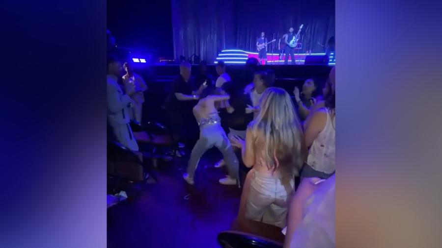 Video: Fight breaks out at Hilary Duff concert at the Kia Forum in California